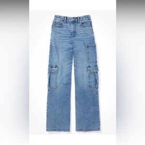 American Eagle Curvy Super High-Waisted Baggy Wide-Leg Cargo Jean